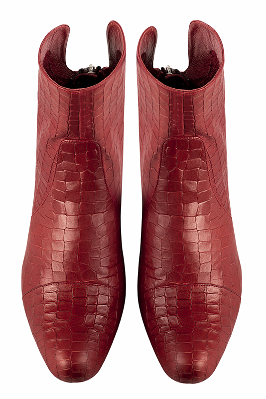 Scarlet red women's ankle boots with a zip at the back. Round toe. Low kitten heels. Top view - Florence KOOIJMAN